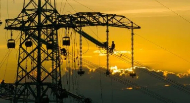 中老電力聯(lián)網(wǎng)工程建設(shè)上演"高空芭蕾"